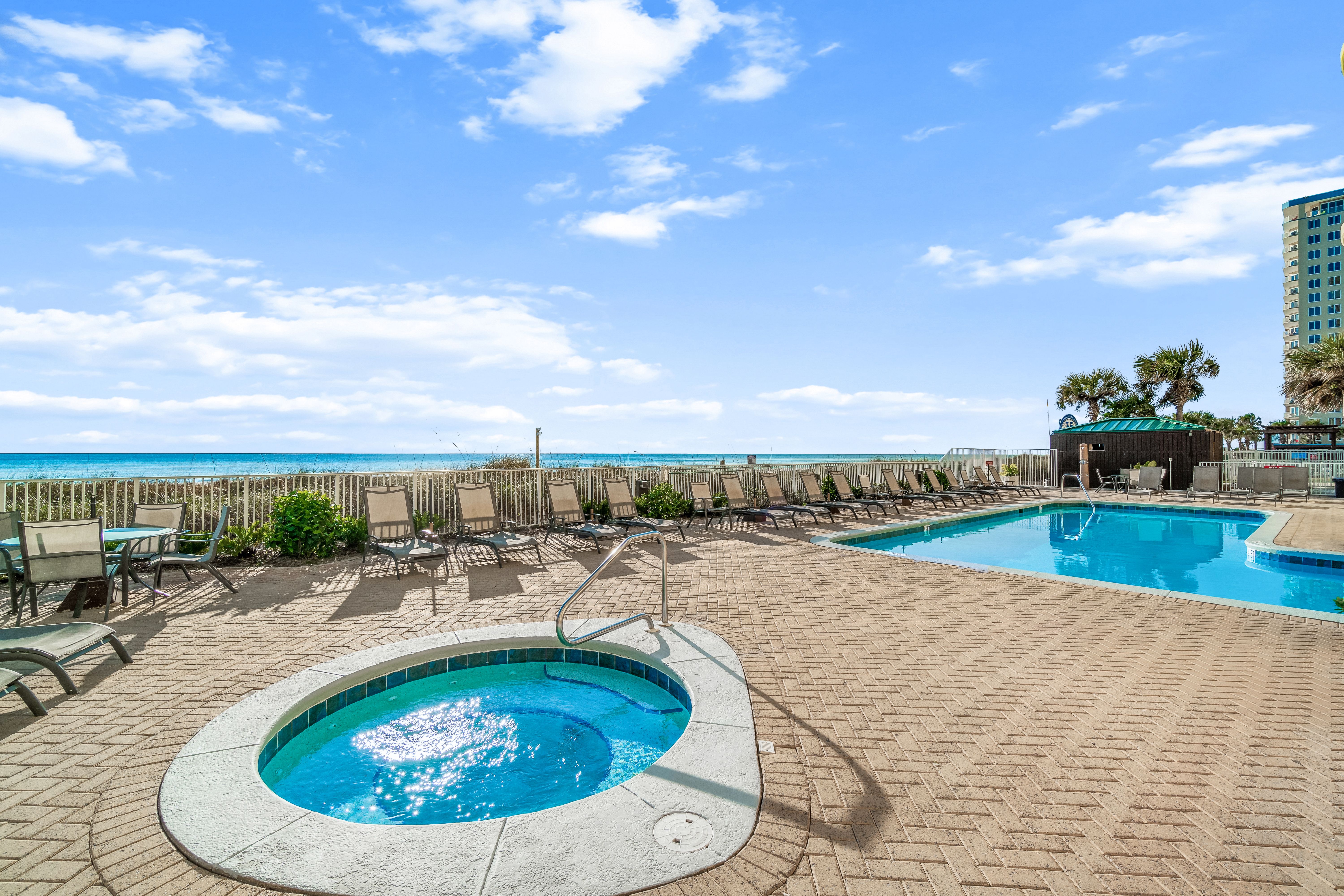  Renovated Gulf-Front Residence With Expansive Balcony And Panoramic Views - 物件實景