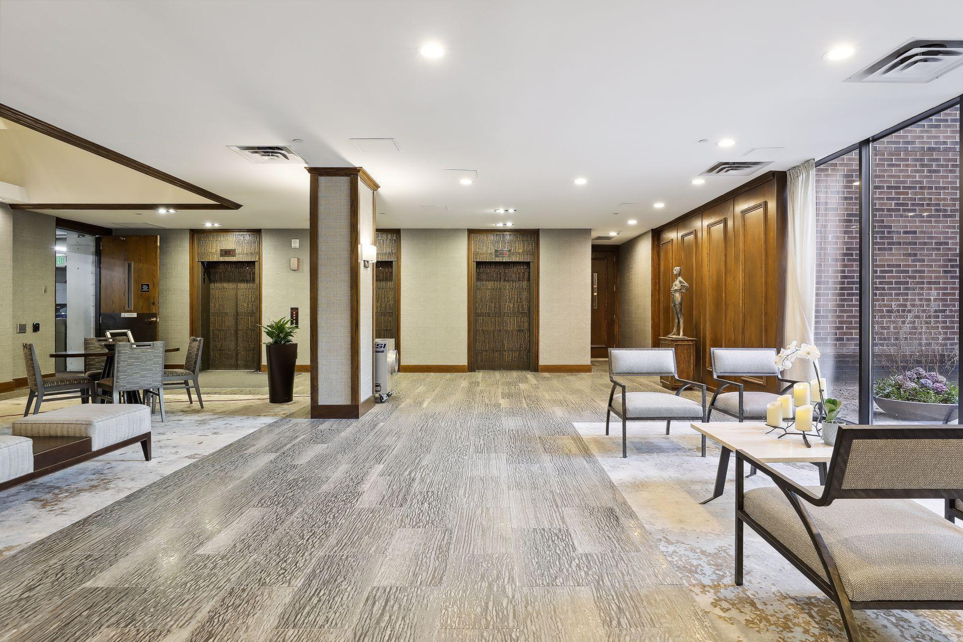 Minneapolis, Minnesota, 55403, United States, 2 Bedrooms Bedrooms, ,1 BathroomBathrooms,Residential,For Sale,1794027