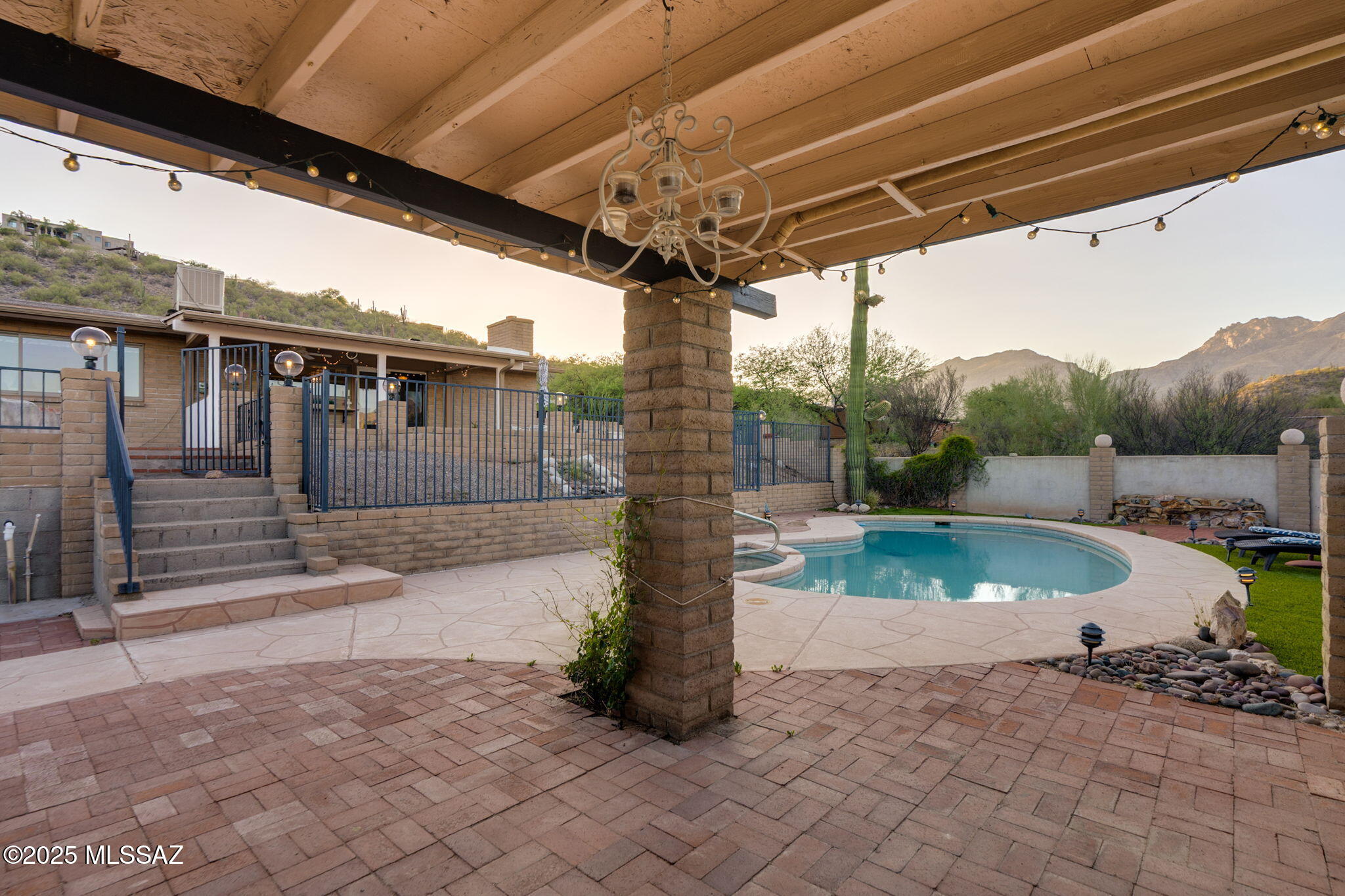 Tucson, Arizona, 85750, United States, 3 Bedrooms Bedrooms, ,2 BathroomsBathrooms,Residential,For Sale,1934360