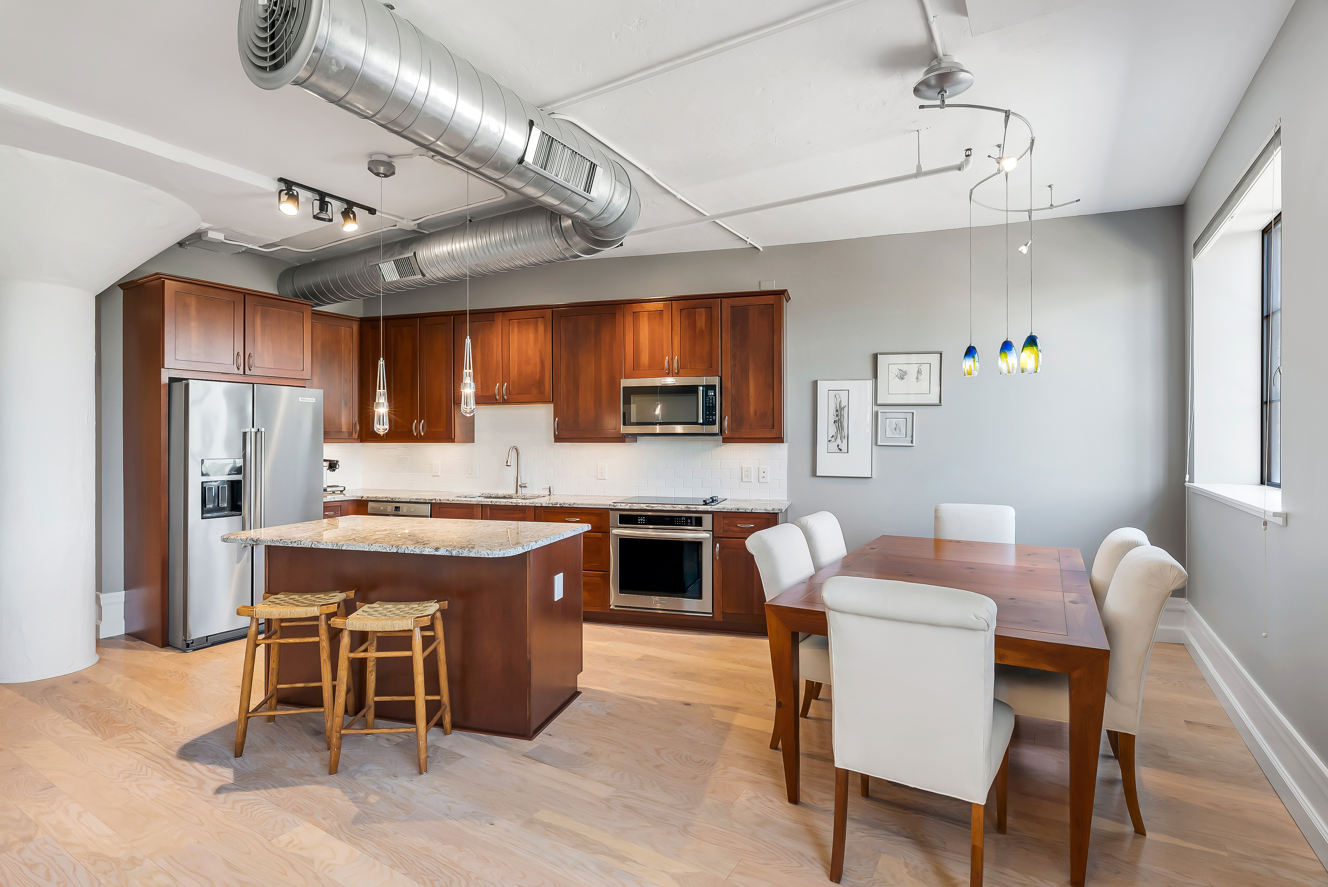  Experience sophisticated urban living at the Maison Lofts - 物件實景