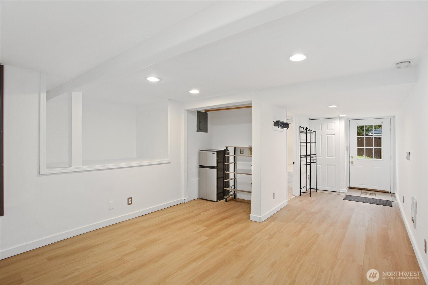 SEATTLE, Washington, 98122, United States, 3 Bedrooms Bedrooms, ,2 BathroomsBathrooms,Residential,For Sale,1987926