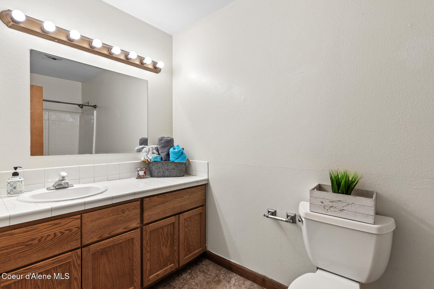 Spirit Lake, Idaho, 83869, United States, 3 Bedrooms Bedrooms, ,2 BathroomsBathrooms,Residential,For Sale,1928788