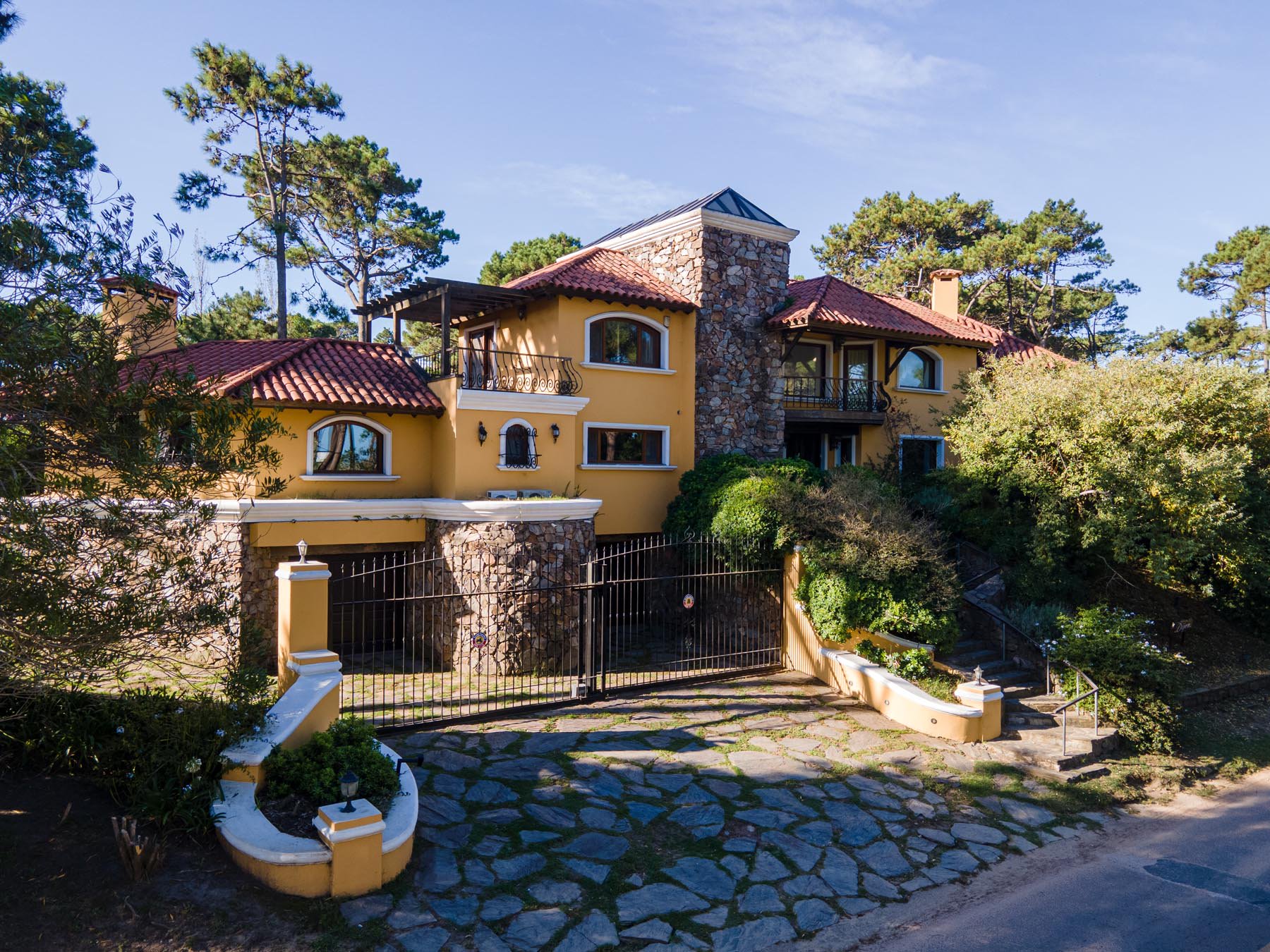  Block sale of 4 excellent properties 200 m from Montoya Beach. - 物件實景