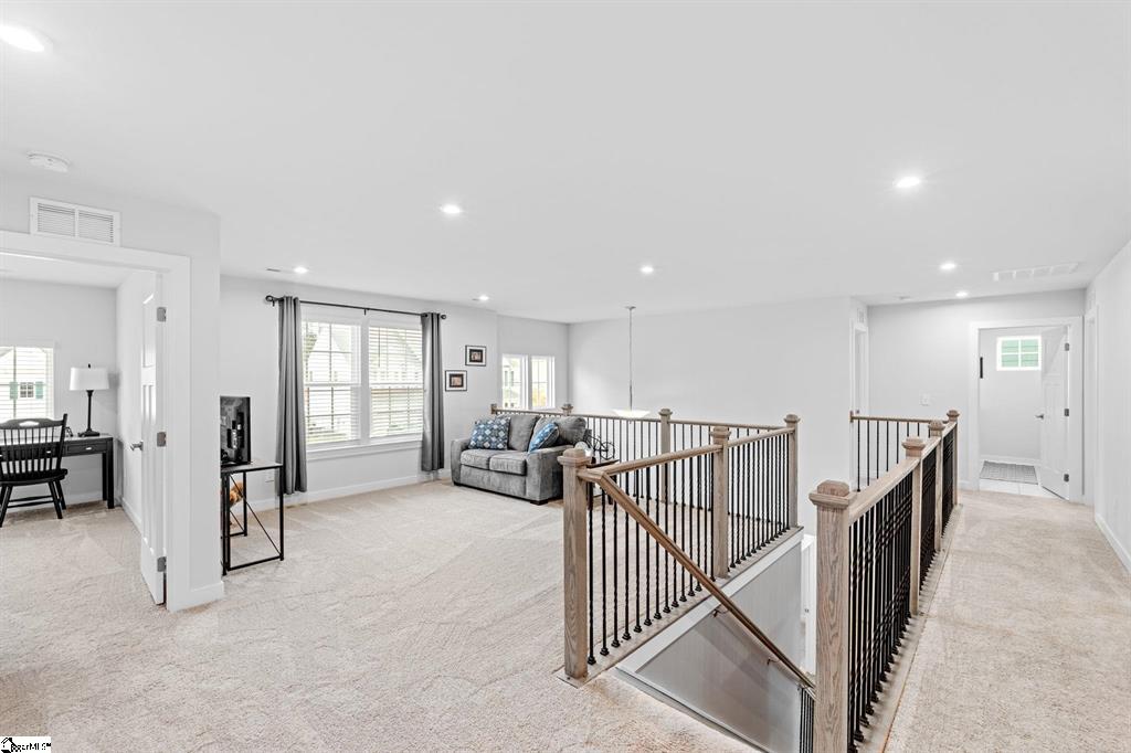 Greenville, South Carolina, 29607, United States, 6 Bedrooms Bedrooms, ,4 BathroomsBathrooms,Residential,For Sale,1986555