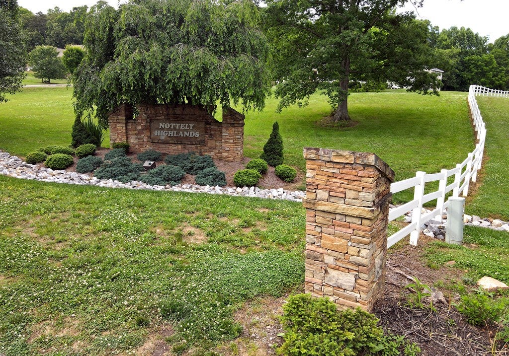 Blairsville, Georgia, 30512, United States, 3 Bedrooms Bedrooms, ,3 BathroomsBathrooms,Residential,For Sale,1846972