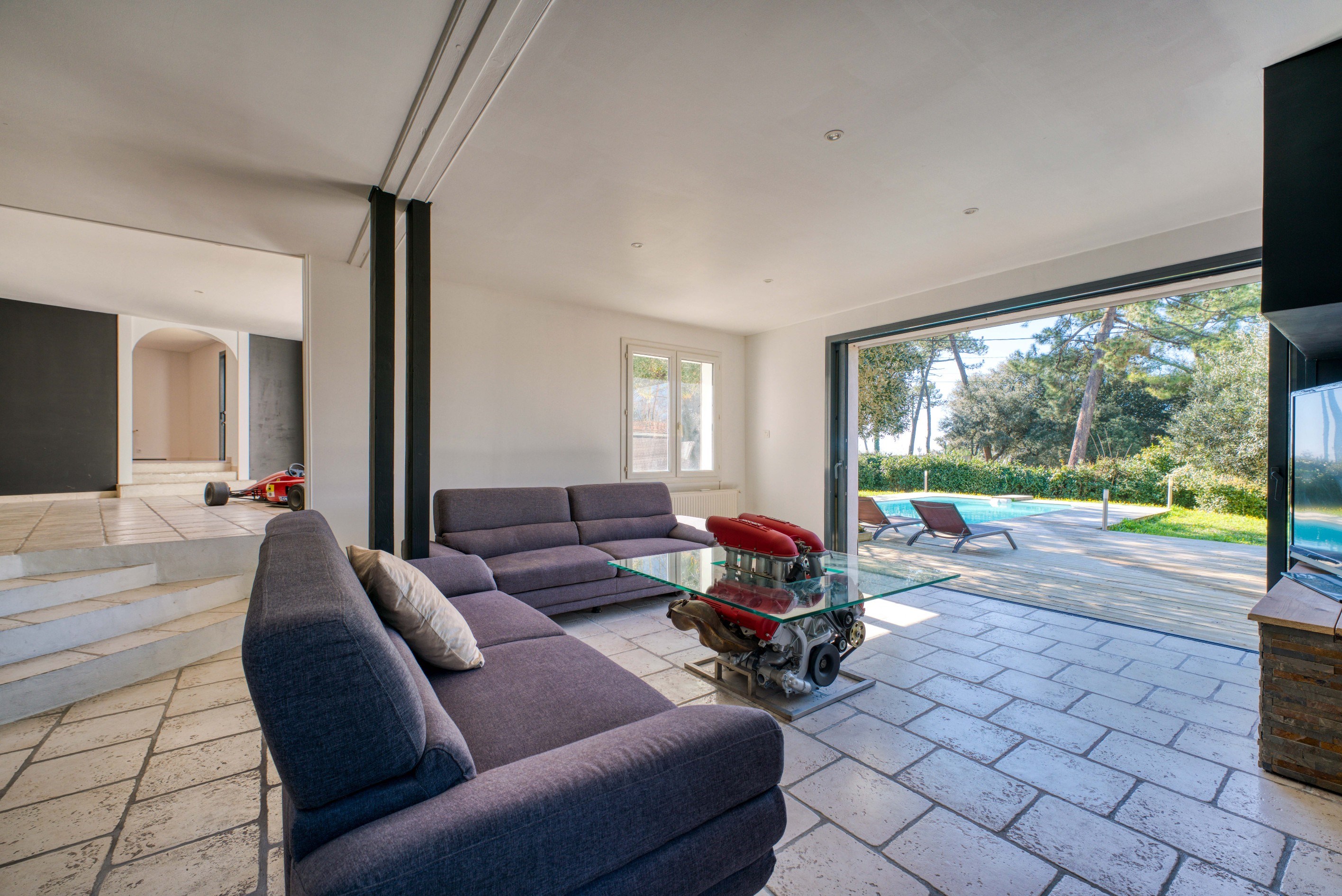  FACING THE OCEAN, AN EXCEPTIONAL ADDRESS IN SAINT PALAIS SUR MER - 物件實景