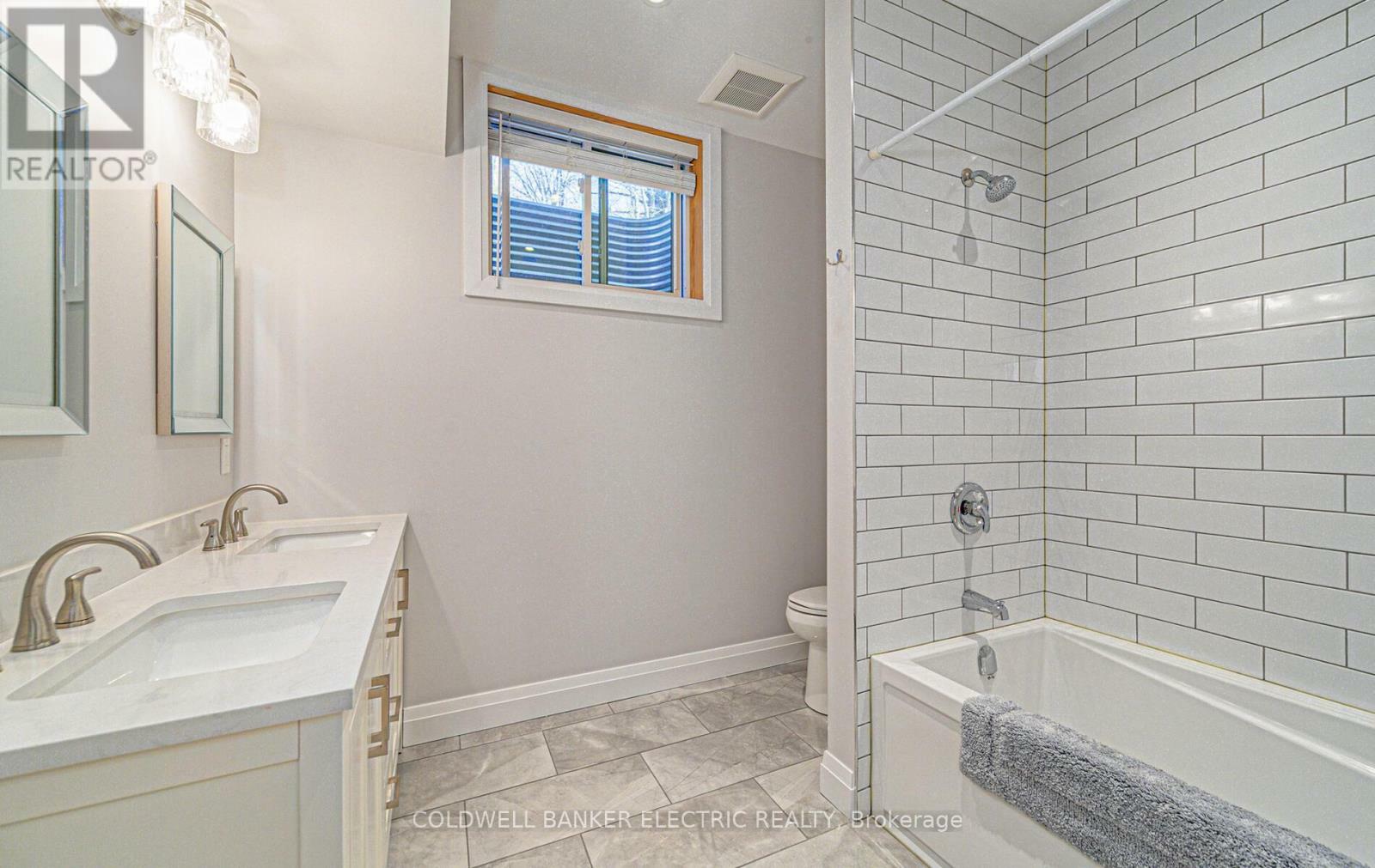 FARADAY, Ontario, K0L 1C0, CA, 5 Bedrooms Bedrooms, ,3 BathroomsBathrooms,Residential,For Sale,1828351