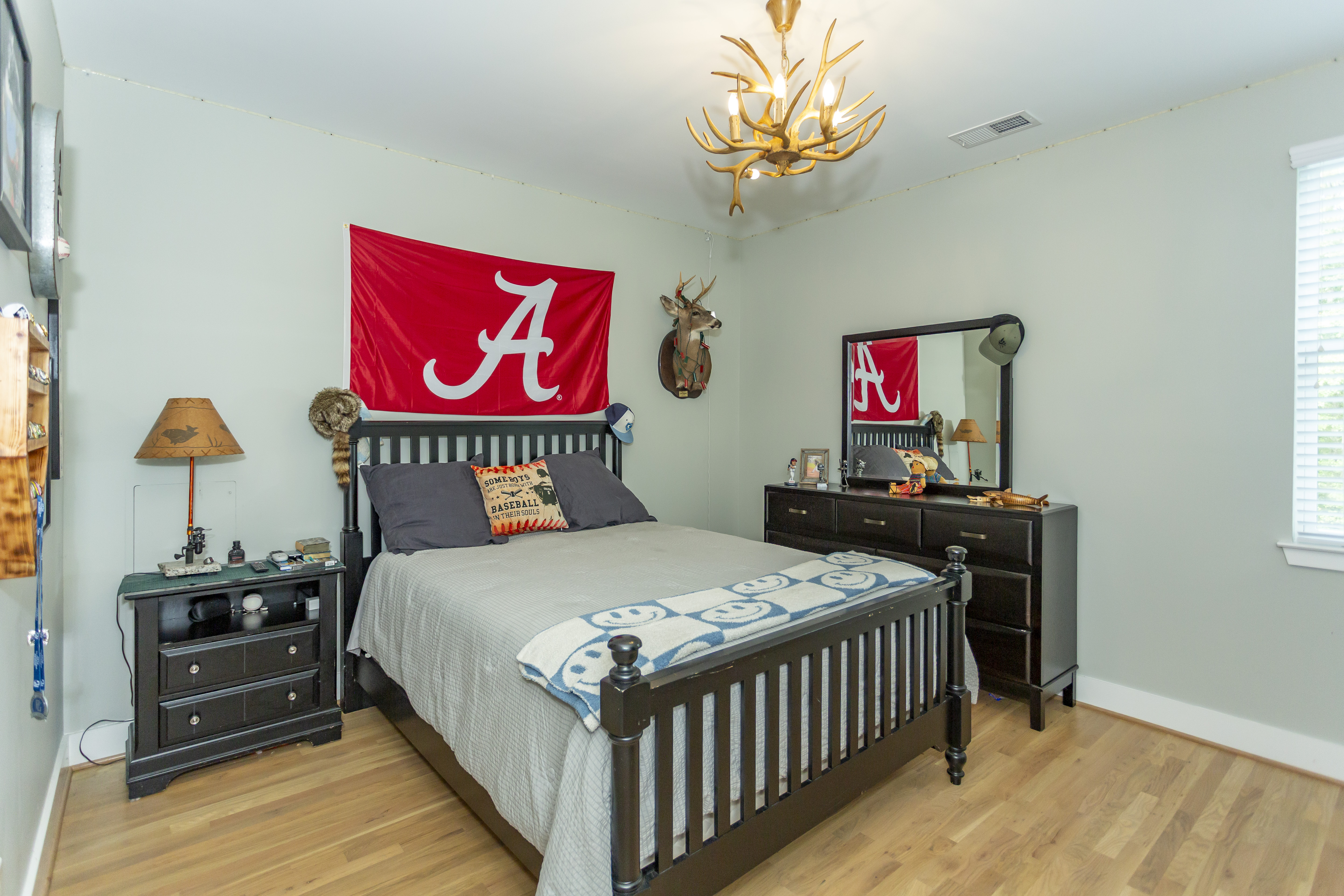 Helena, Alabama, 35080, United States, 5 Bedrooms Bedrooms, ,5 BathroomsBathrooms,Residential,For Sale,1979427