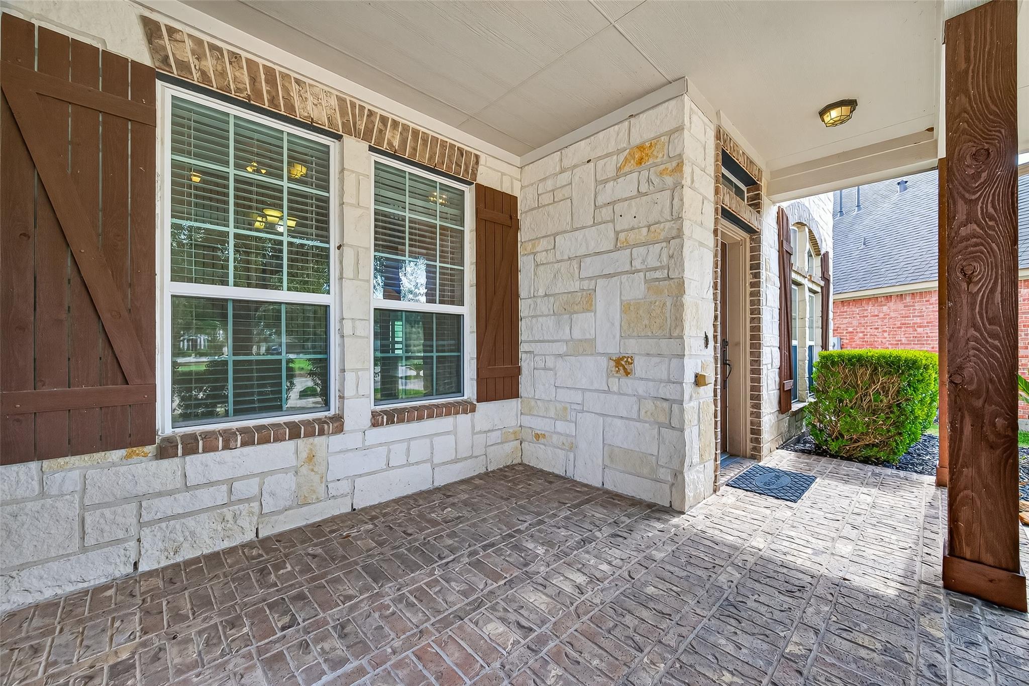 Missouri City, Texas, 77459, United States, 5 Bedrooms Bedrooms, ,4 BathroomsBathrooms,Residential,For Sale,1979192