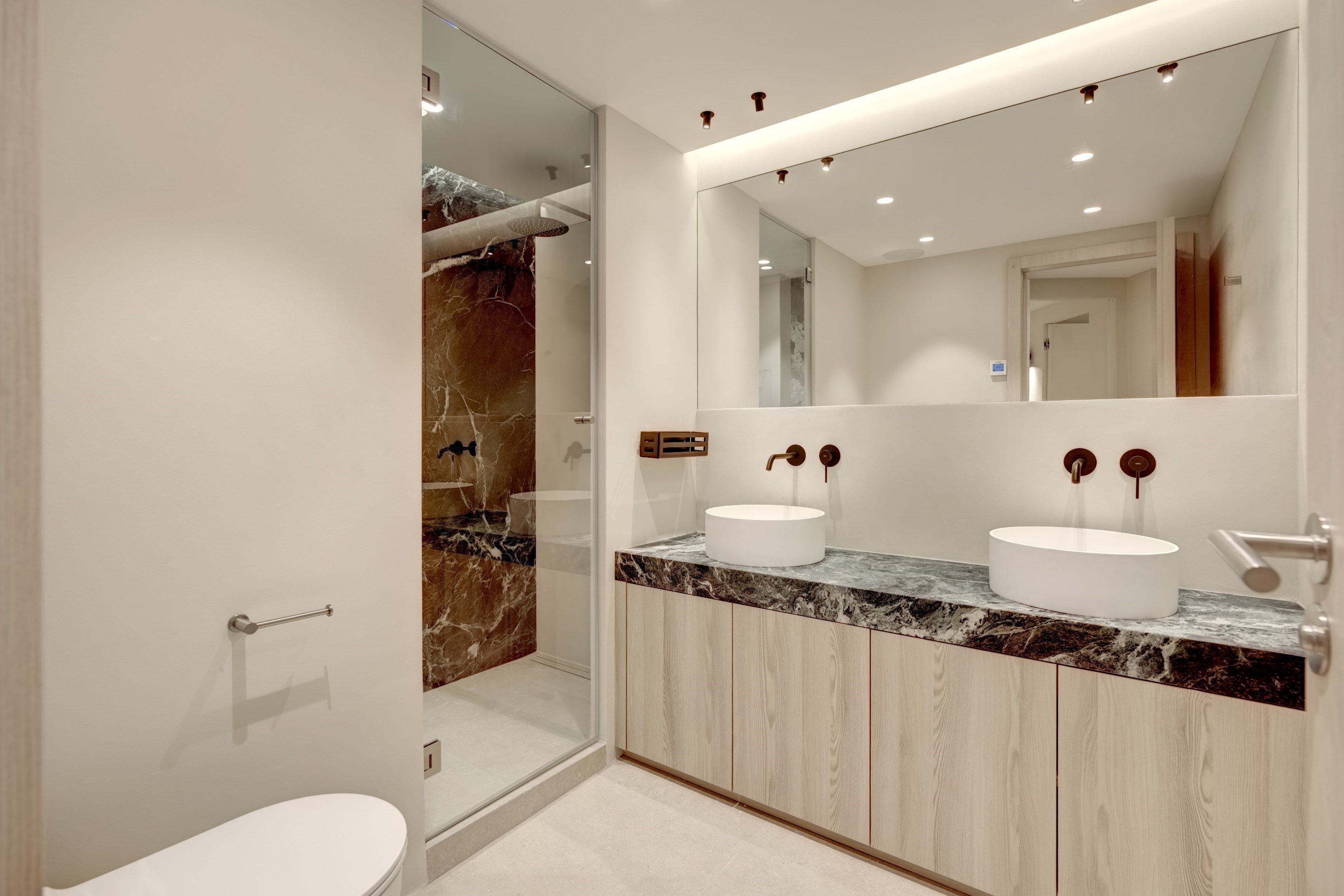  Renovated 113 sqm apartment with terrace and partial sea view - residence with … - 物件實景