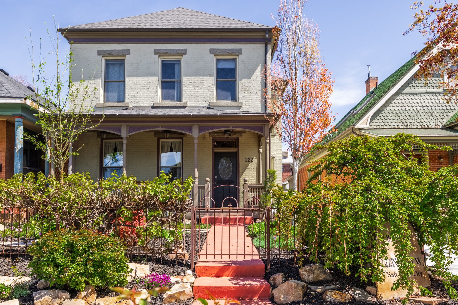  Historic 2-Story in Vibrant Marmalade - 物件實景
