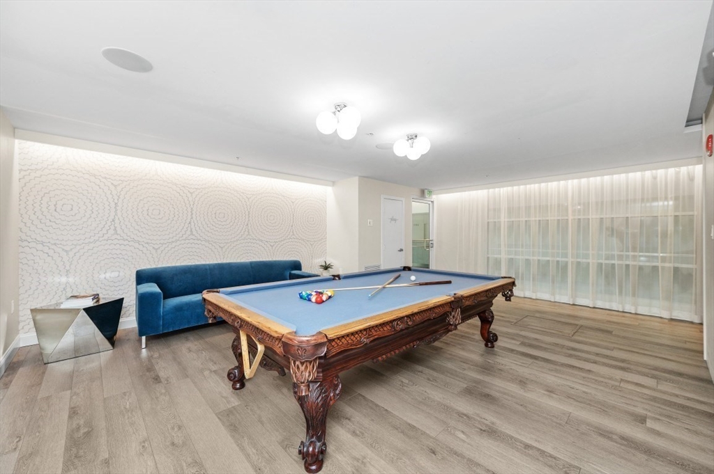 Boston, Massachusetts, 02129, United States, 1 Bedroom Bedrooms, ,2 BathroomsBathrooms,Residential,For Sale,1911386