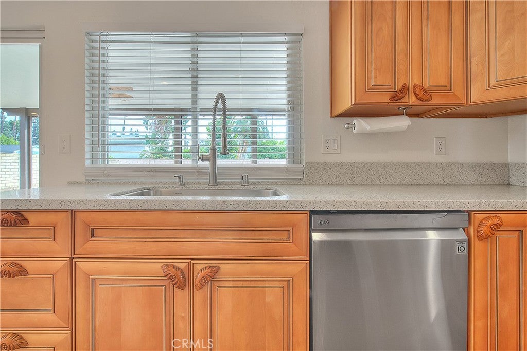 Ontario, California, 91764, United States, 4 Bedrooms Bedrooms, ,3 BathroomsBathrooms,Residential,For Sale,1992341