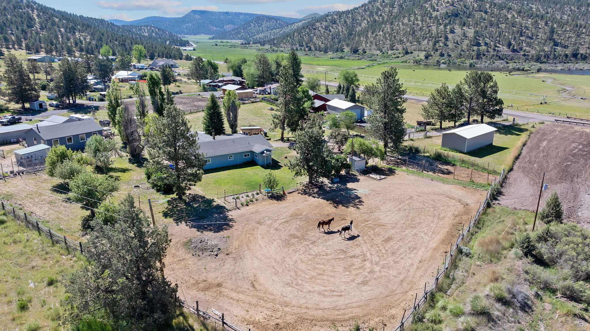 Prineville, Oregon, 97754, United States, 3 Bedrooms Bedrooms, ,2 BathroomsBathrooms,Residential,For Sale,1865780