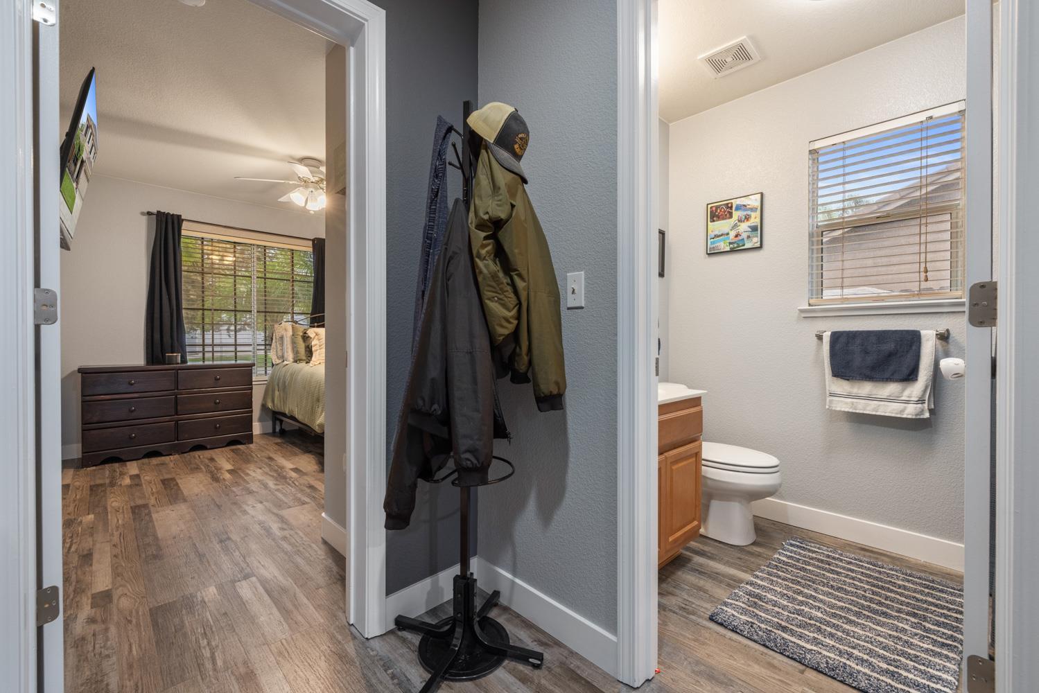 Ripon, California, 95366, United States, 6 Bedrooms Bedrooms, ,3 BathroomsBathrooms,Residential,For Sale,1978022