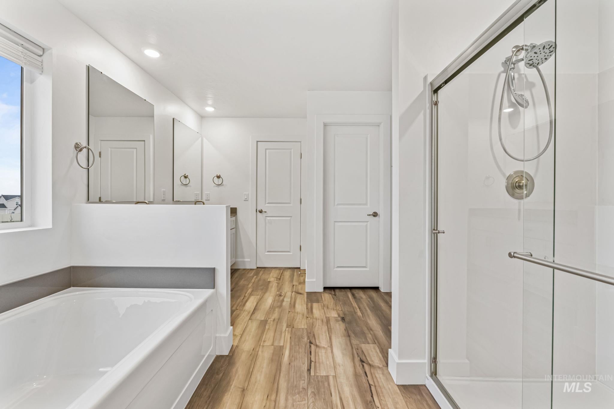 Caldwell, Idaho, 83607, United States, 4 Bedrooms Bedrooms, ,3 BathroomsBathrooms,Residential,For Sale,2005985