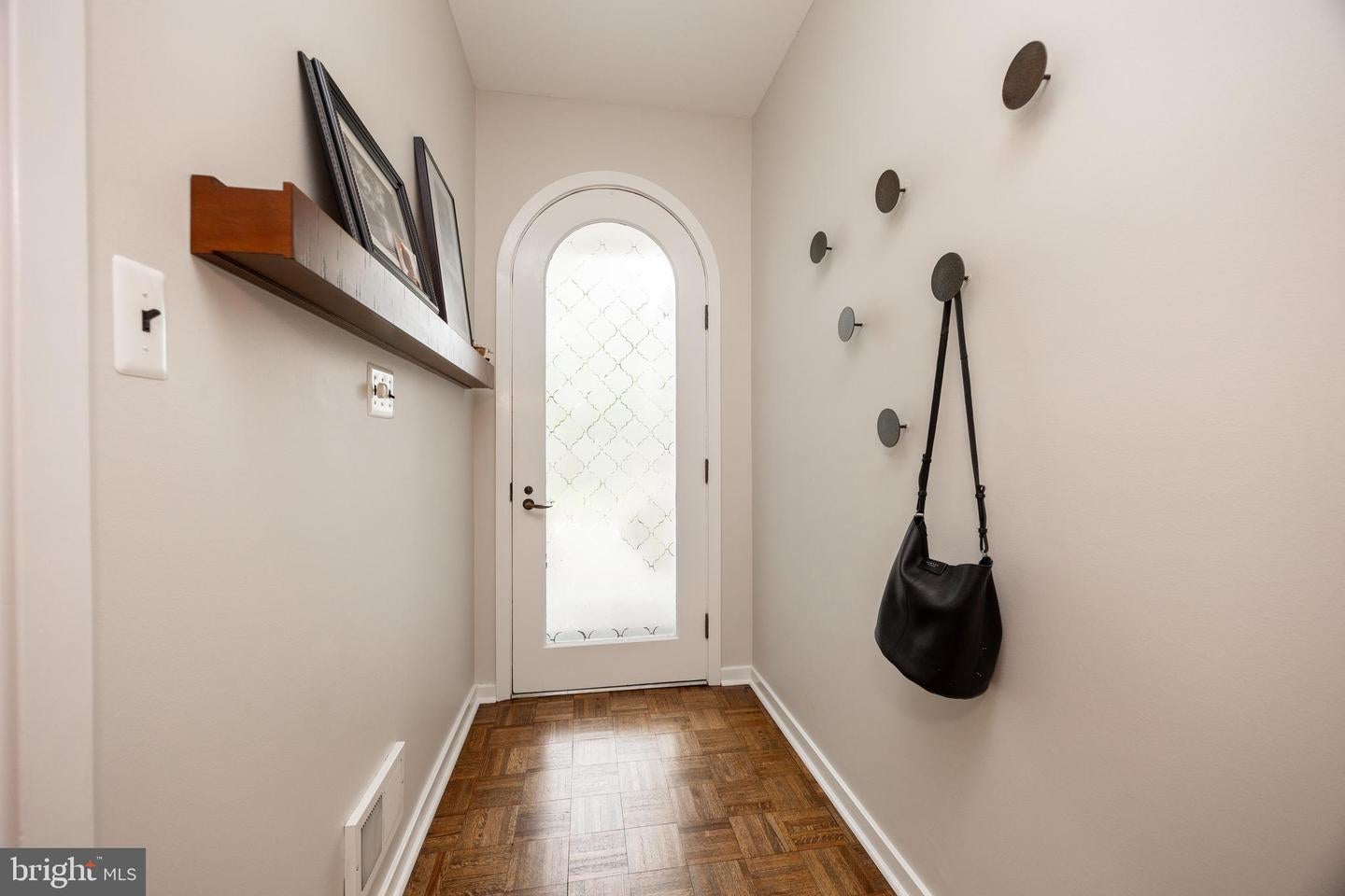 DEVON, Pennsylvania, 19333, United States, 2 Bedrooms Bedrooms, ,3 BathroomsBathrooms,Residential,For Sale,1980248