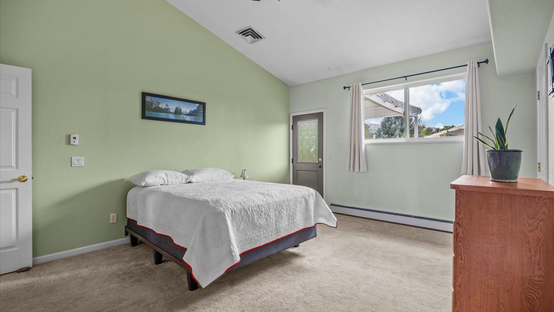 Grand Junction, Colorado, 81507, United States, 3 Bedrooms Bedrooms, ,2 BathroomsBathrooms,Residential,For Sale,1940996