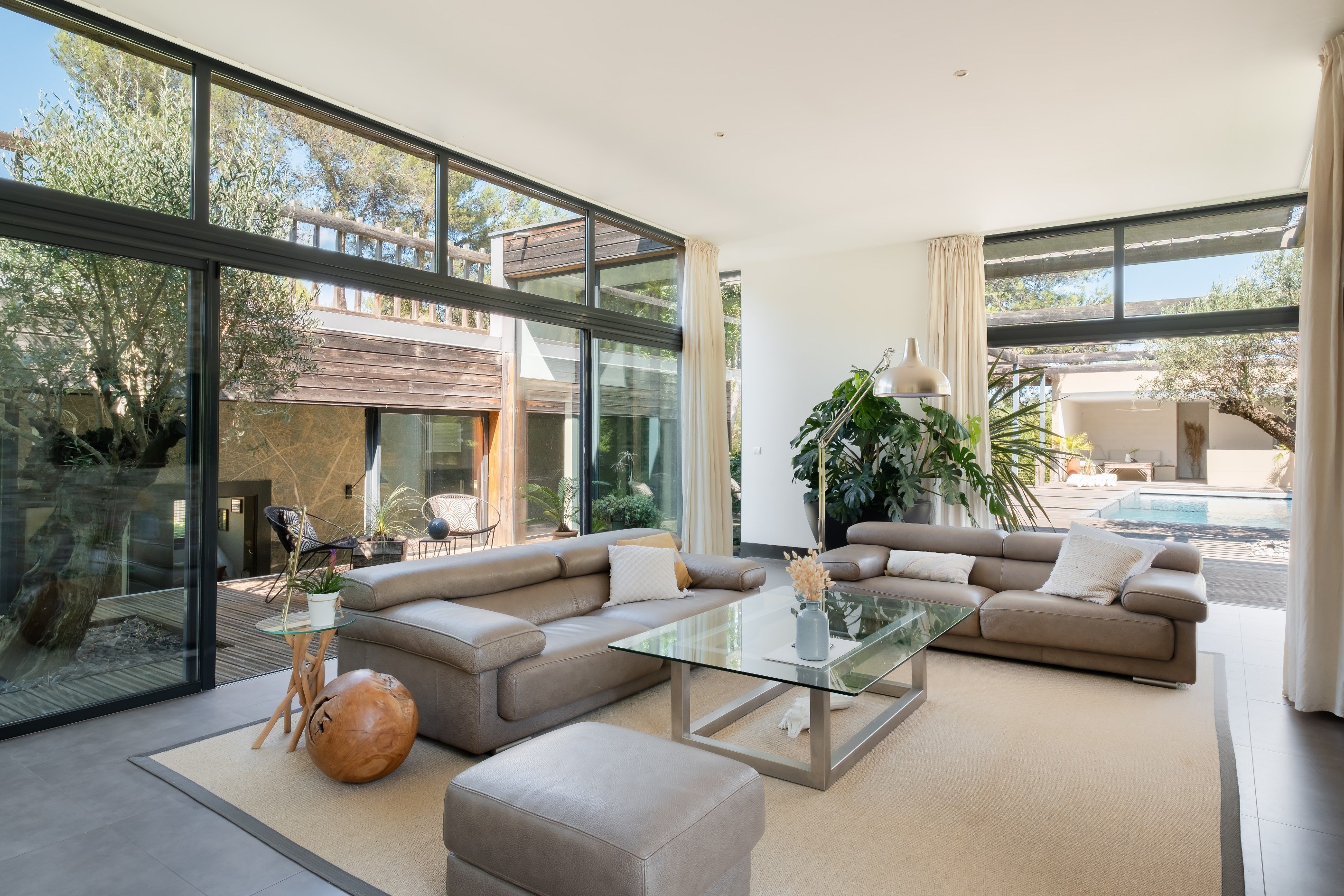  An Exceptional Architect-Designed Villa on the Outskirts of Montpellier - 物件實景