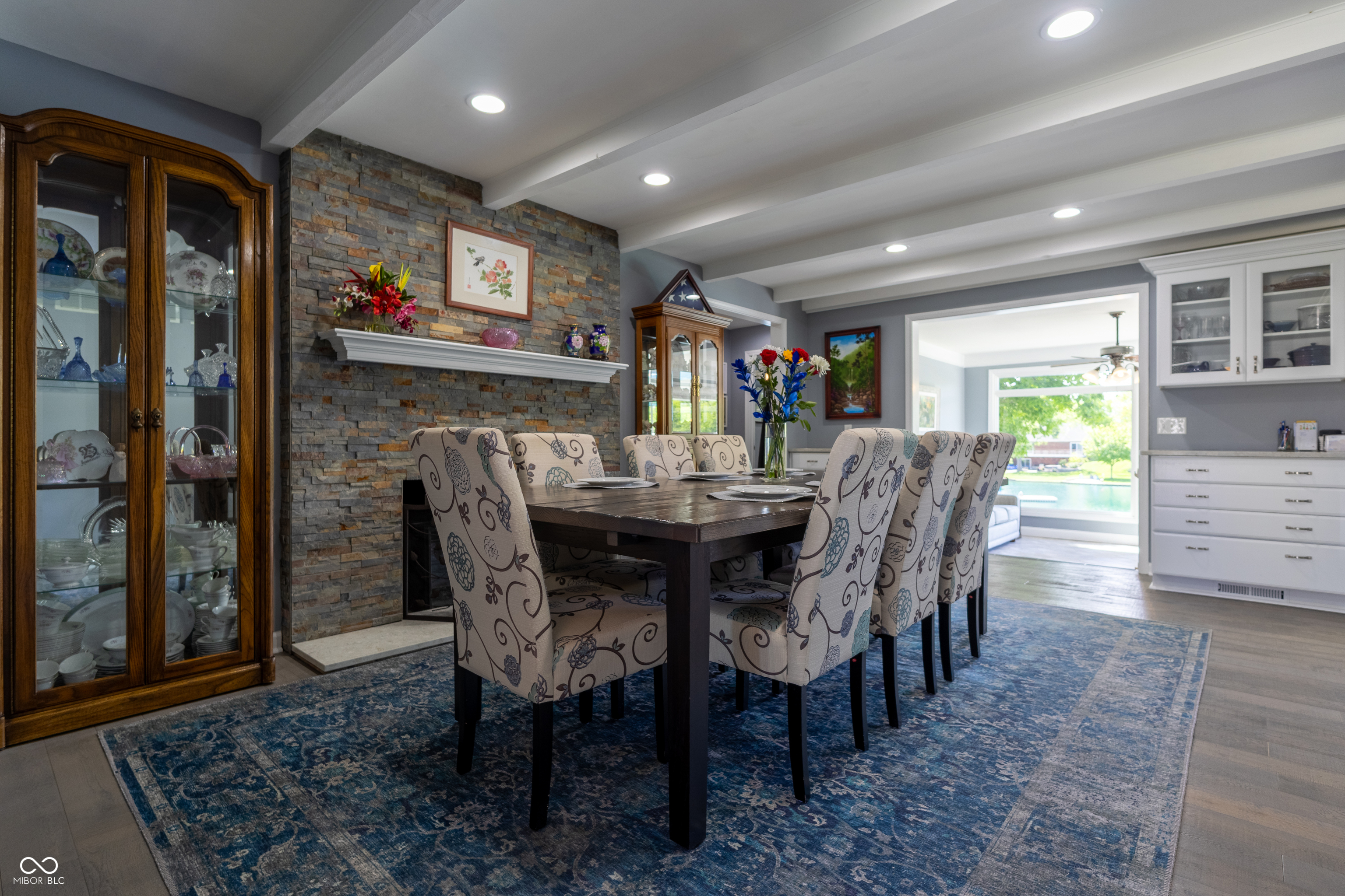 Columbus, Indiana, 47203, United States, 5 Bedrooms Bedrooms, ,6 BathroomsBathrooms,Residential,For Sale,1975671