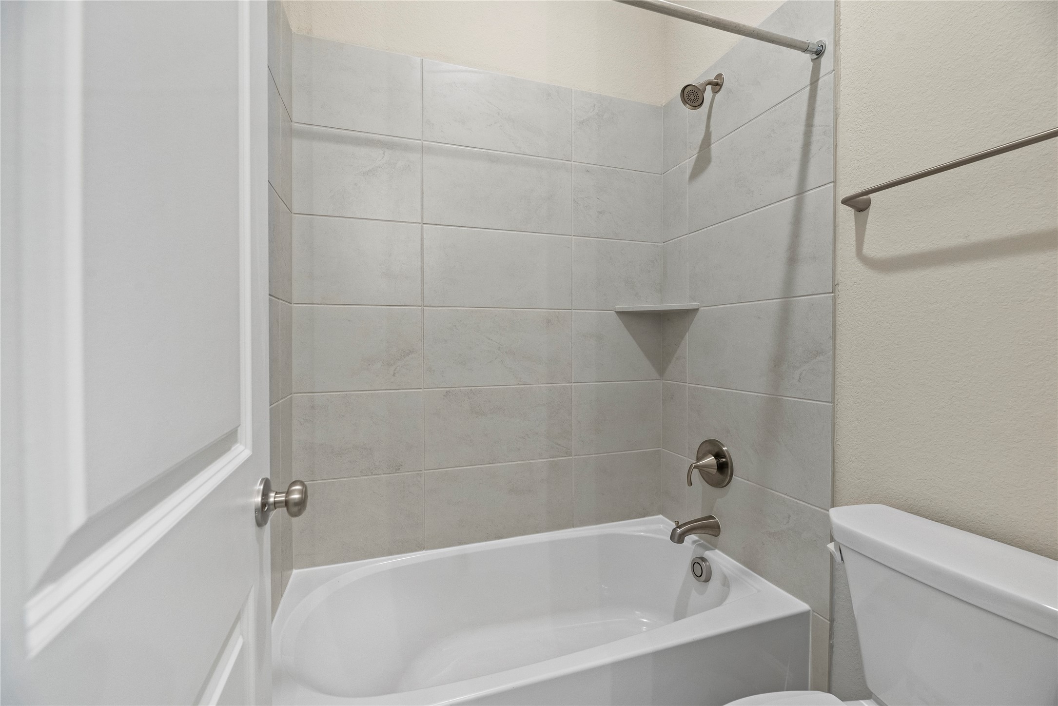 Katy, Texas, 77493, United States, 4 Bedrooms Bedrooms, ,3 BathroomsBathrooms,Residential,For Sale,1988106