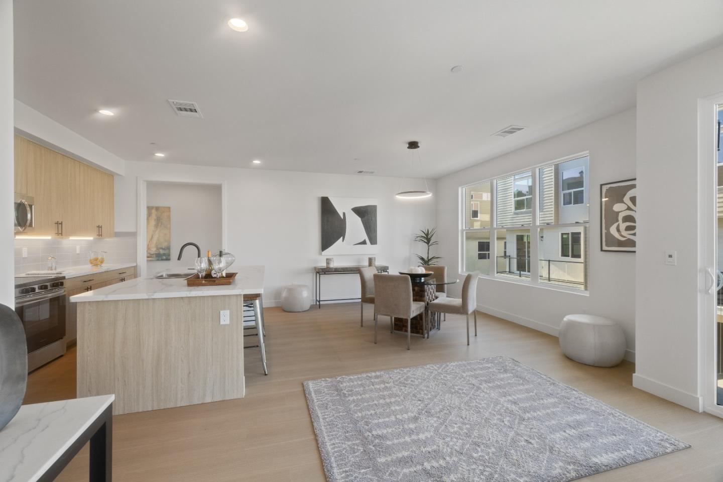 Pacifica, California, 94044, United States, 4 Bedrooms Bedrooms, ,4 BathroomsBathrooms,Residential,For Sale,2003276