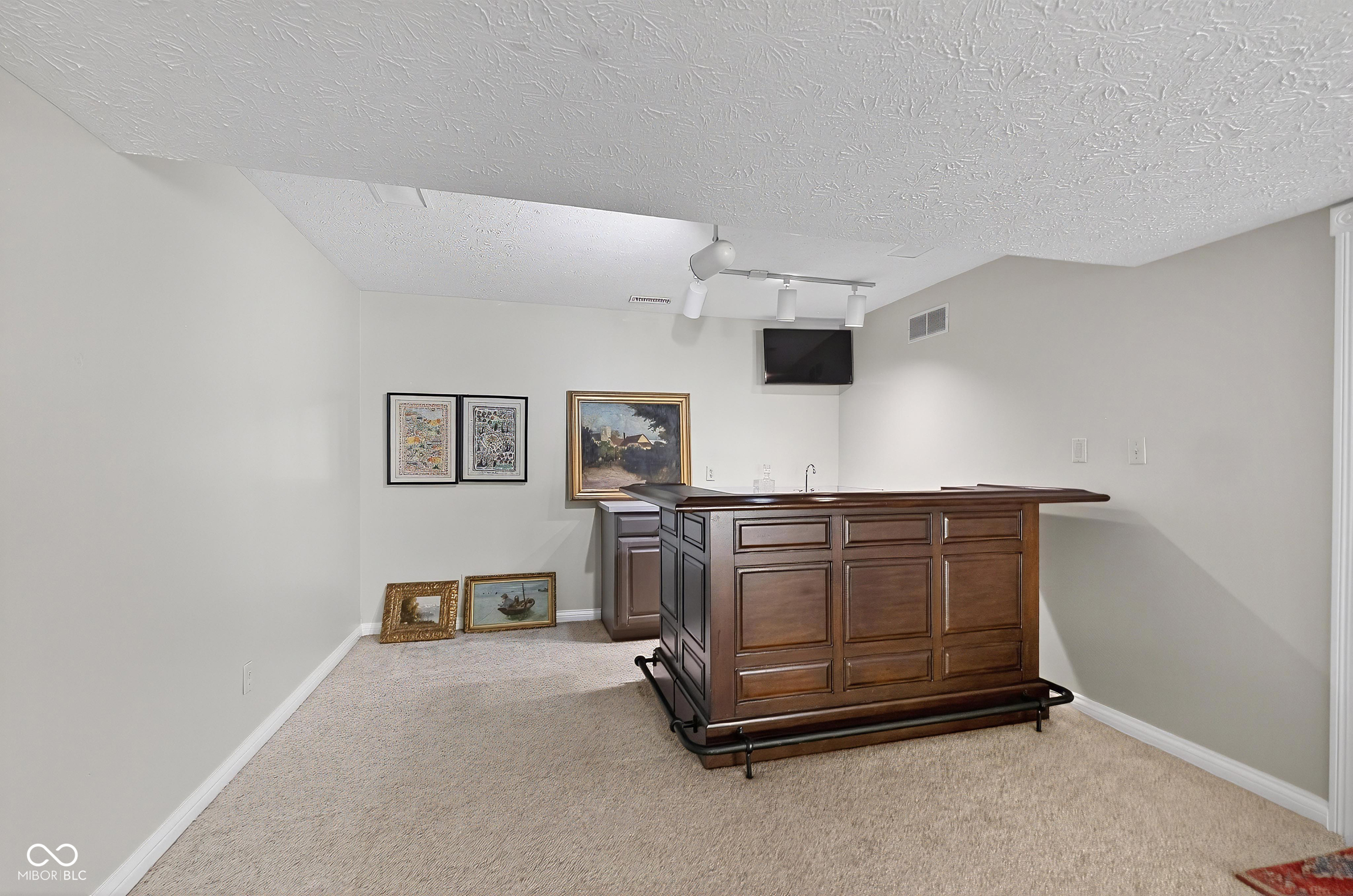 Indianapolis, Indiana, 46236, United States, 6 Bedrooms Bedrooms, ,5 BathroomsBathrooms,Residential,For Sale,1988548