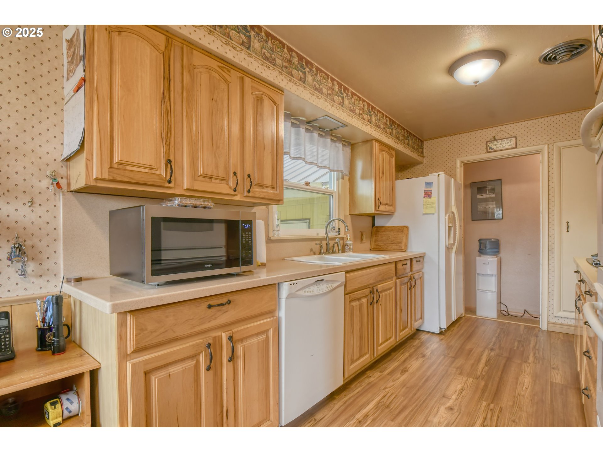 Echo, Oregon, 97826, United States, 3 Bedrooms Bedrooms, ,3 BathroomsBathrooms,Residential,For Sale,1987852