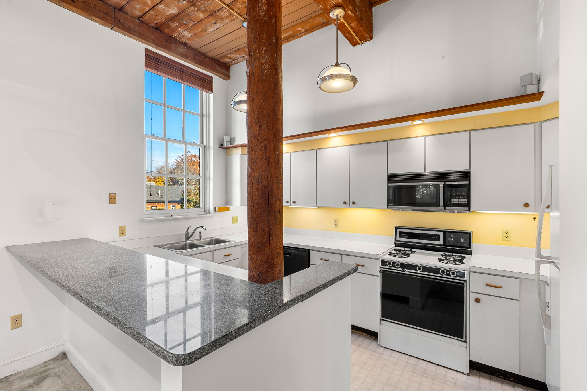 48 Kent St, Newburyport, MA, 01950 - 物件實景
