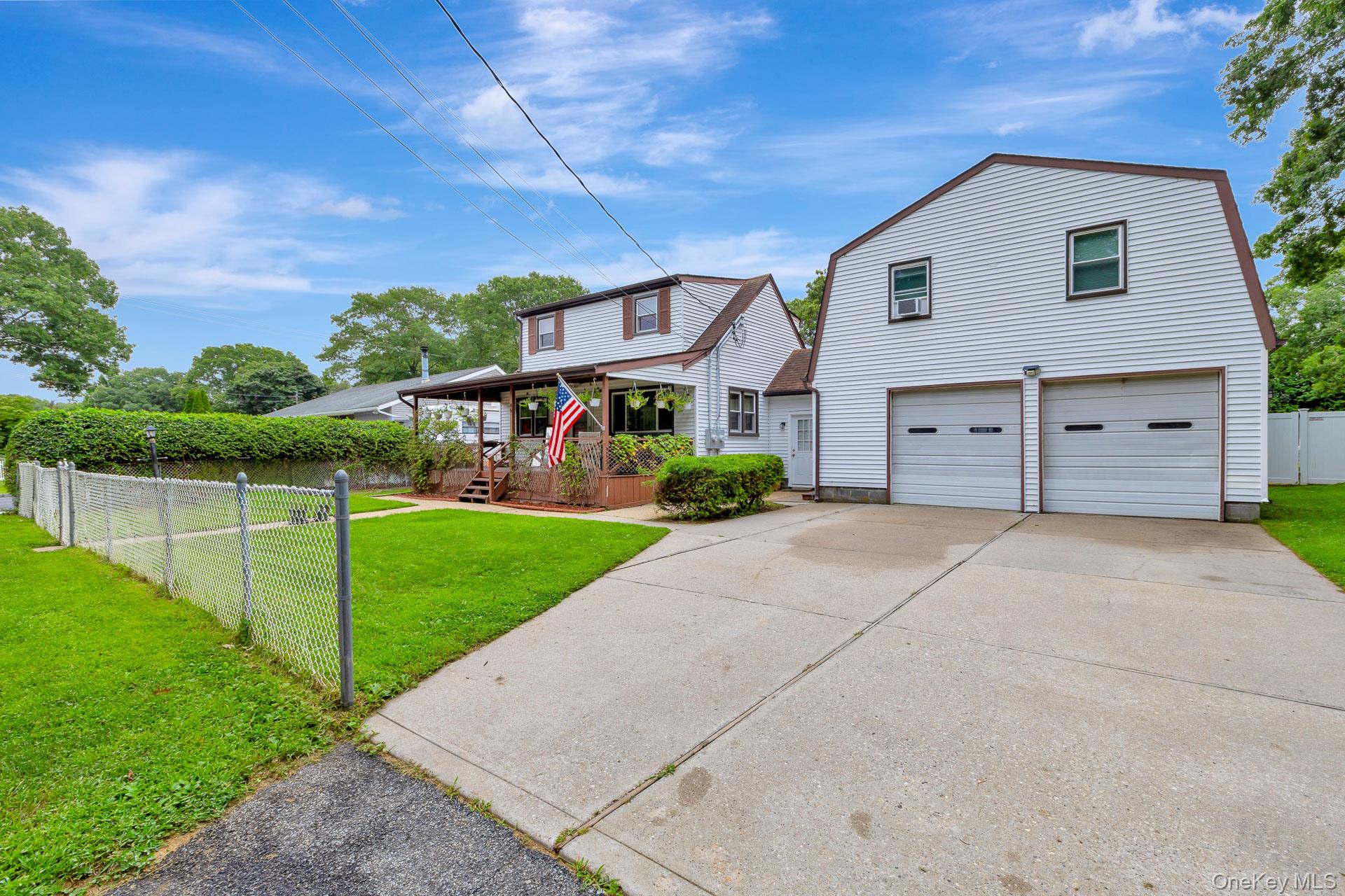 Pentmoor Dr, Mastic, NY 11950 #1