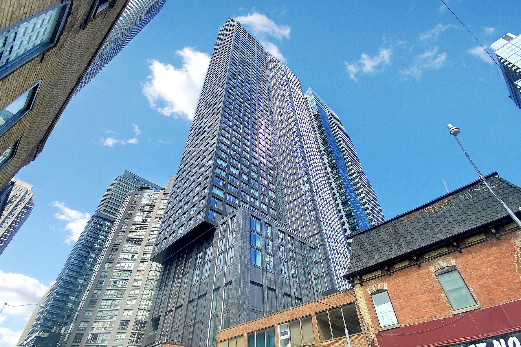  Toronto, Greater Toronto Area - 物件實景