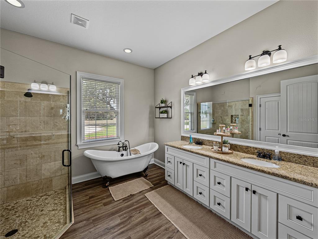 Lake Wales, Florida, 33898, United States, 3 Bedrooms Bedrooms, ,3 BathroomsBathrooms,Residential,For Sale,1793188