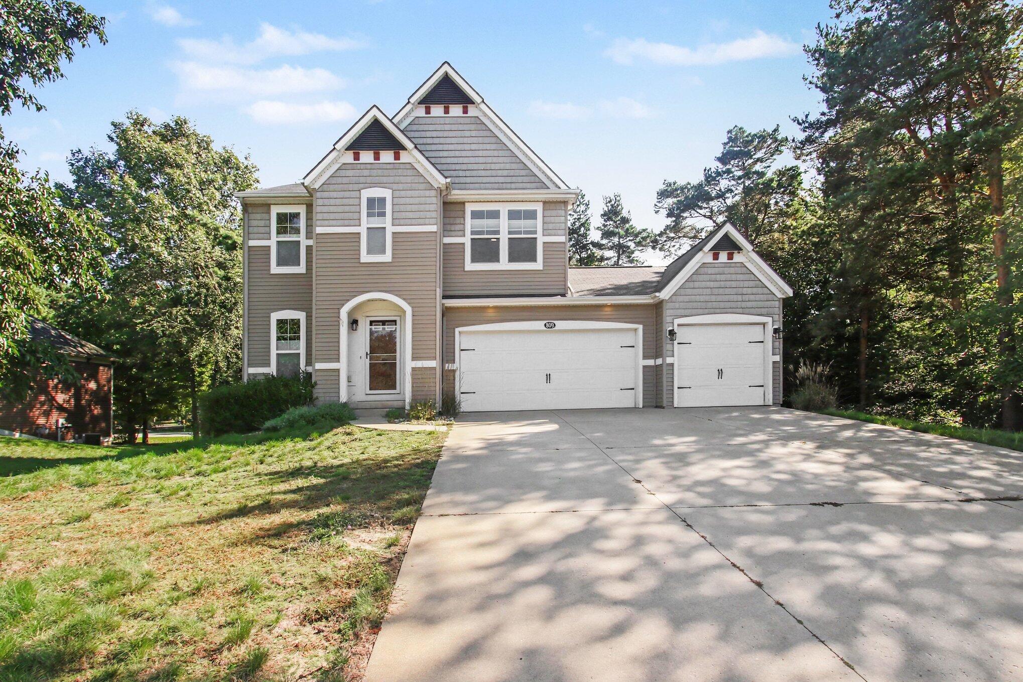 Ashlee Dr, Norton Shores, MI 49441 #1