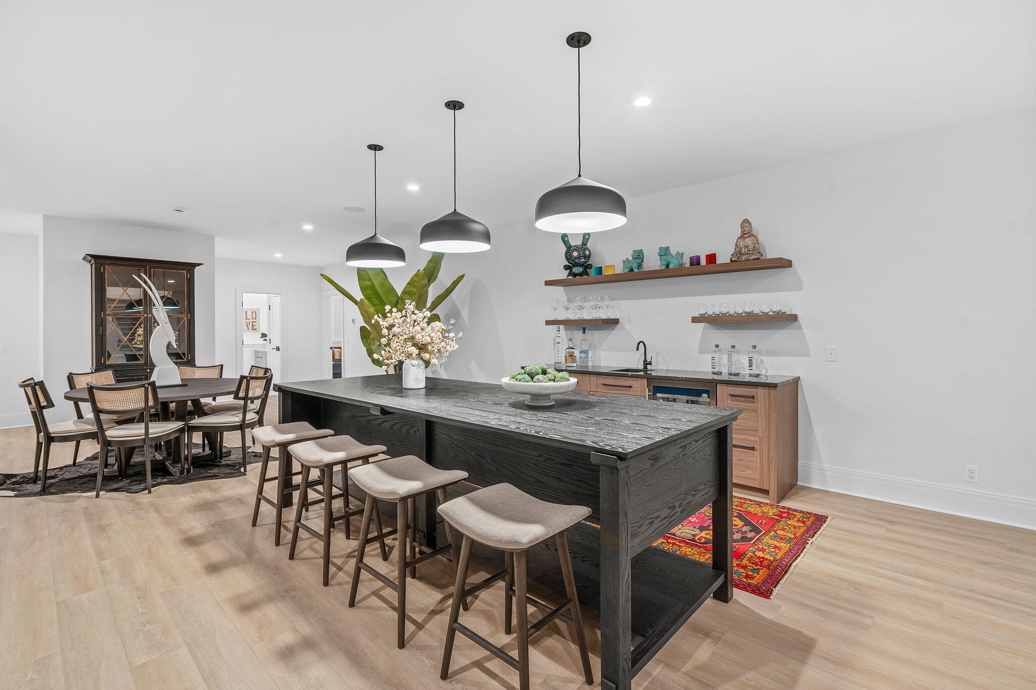 Saugatuck, Michigan, 49453, United States, 6 Bedrooms Bedrooms, ,6 BathroomsBathrooms,Residential,For Sale,1974414