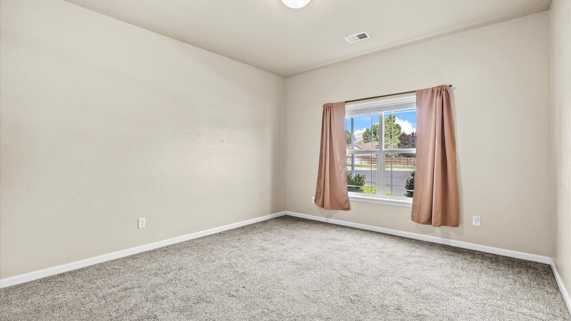 Grand Junction, Colorado, 81504, United States, 4 Bedrooms Bedrooms, ,2 BathroomsBathrooms,Residential,For Sale,1932359
