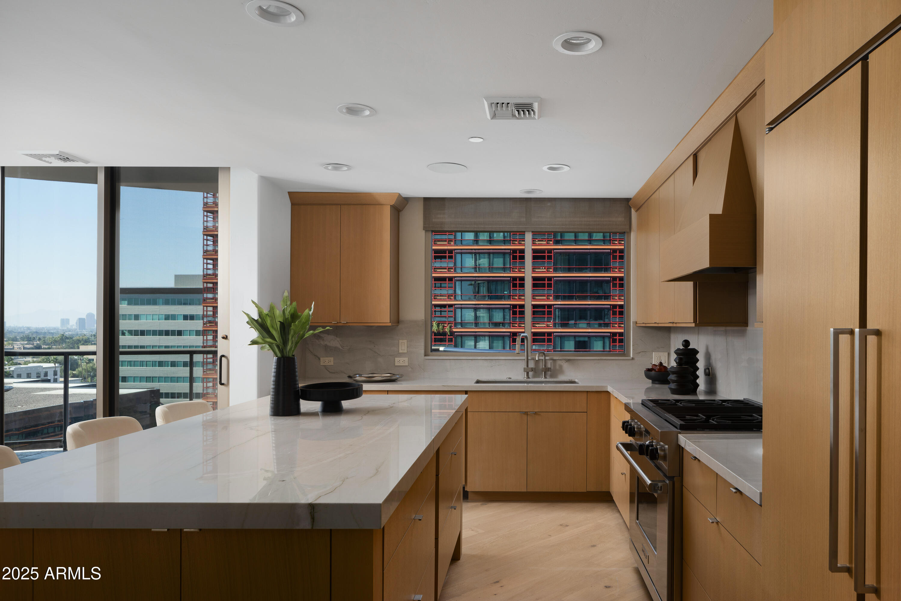 Phoenix, Arizona, 85016, United States, 2 Bedrooms Bedrooms, ,3 BathroomsBathrooms,Residential,For Sale,2001988