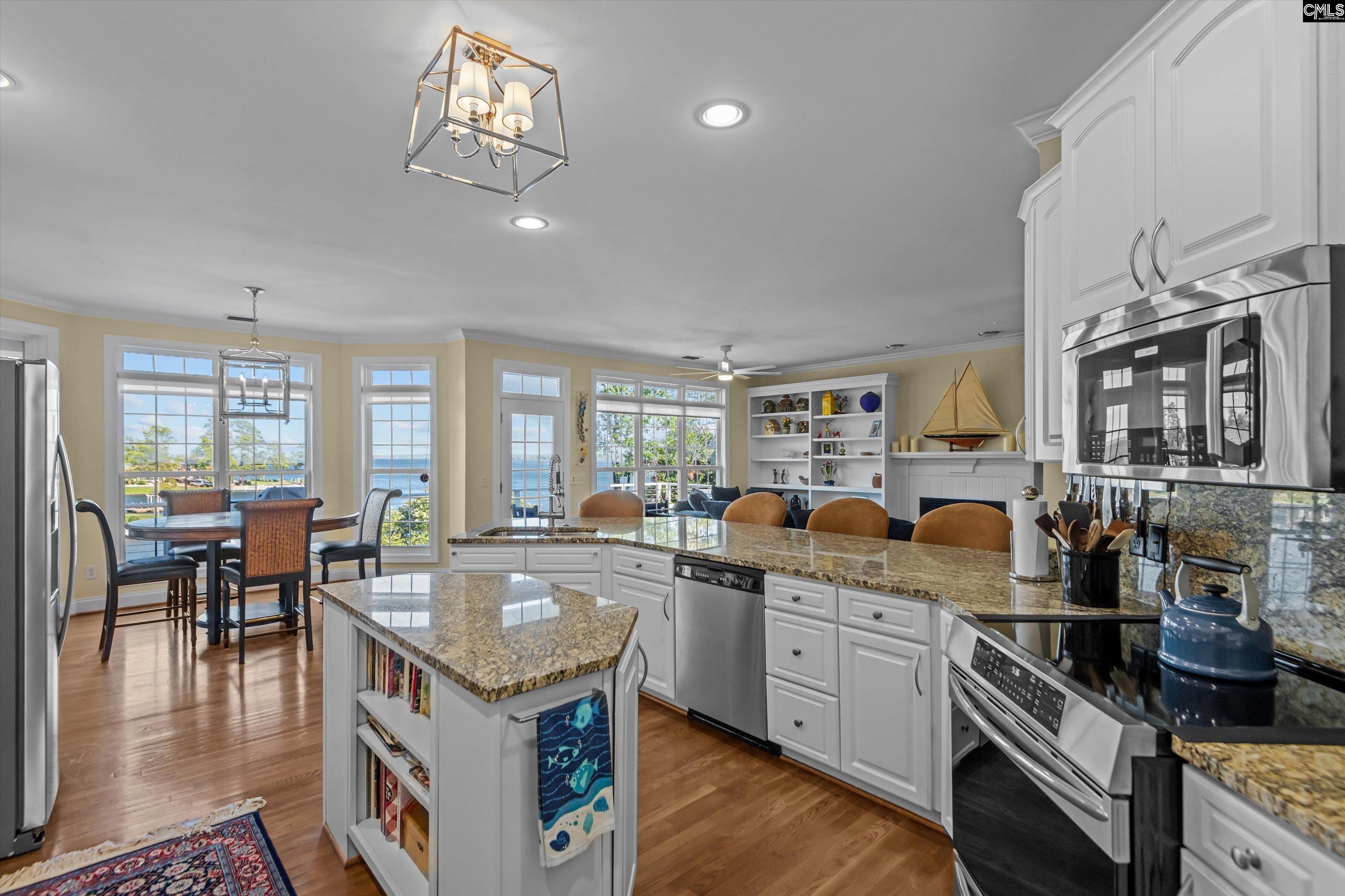 Chapin, South Carolina, 29036, United States, 4 Bedrooms Bedrooms, ,5 BathroomsBathrooms,Residential,For Sale,1825790