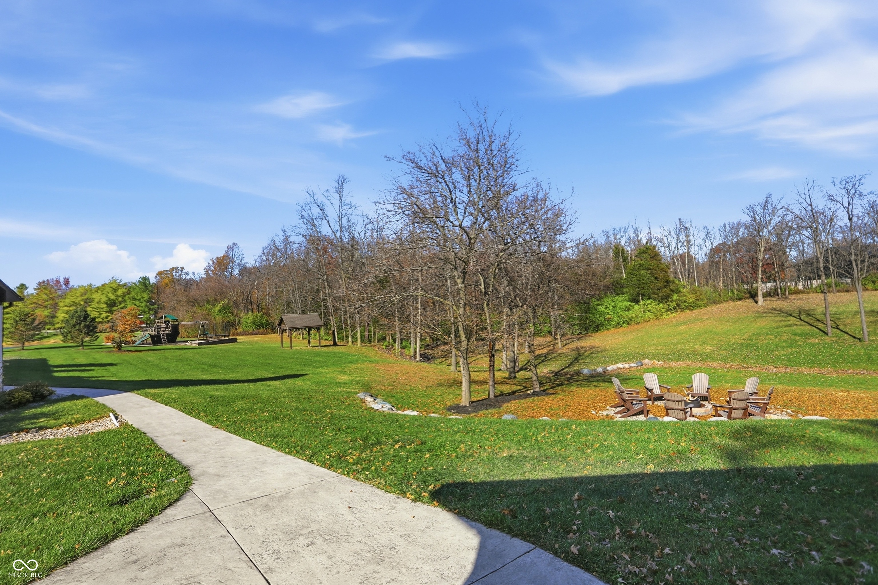 Bargersville, Indiana, 46106, United States, 5 Bedrooms Bedrooms, ,6 BathroomsBathrooms,Residential,For Sale,1992401