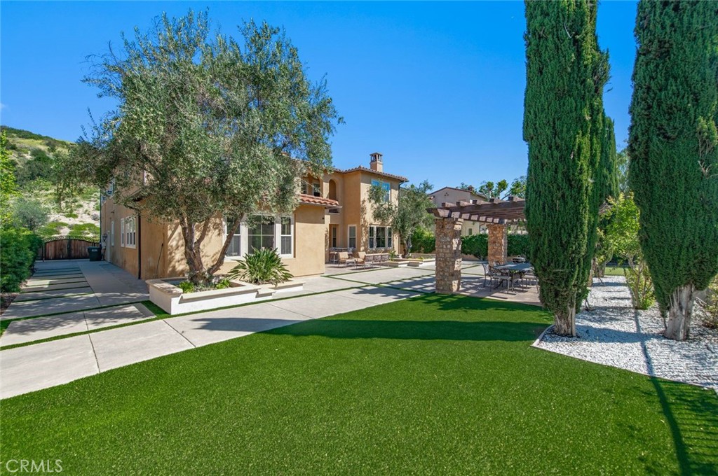 Walnut, California, 91789, United States, 4 Bedrooms Bedrooms, ,5 BathroomsBathrooms,Residential,For Sale,2030257