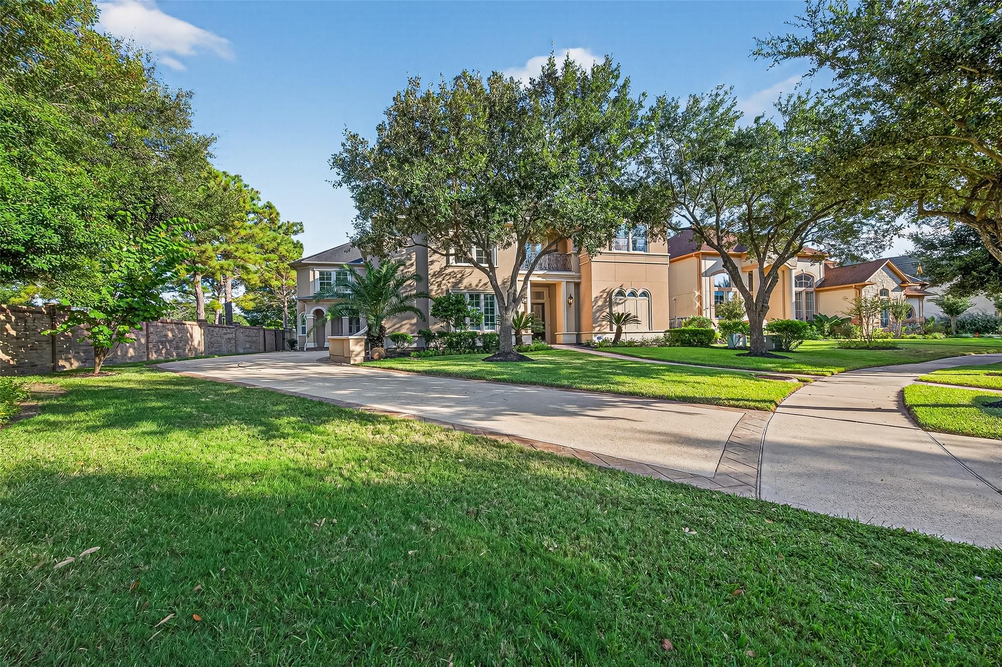 Katy, Texas, 77494, United States, 5 Bedrooms Bedrooms, ,5 BathroomsBathrooms,Residential,For Sale,1976436