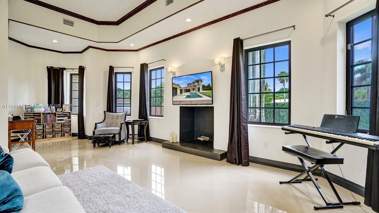 Davie, Florida, 33330, United States, 5 Bedrooms Bedrooms, ,5 BathroomsBathrooms,Residential,For Sale,1896833