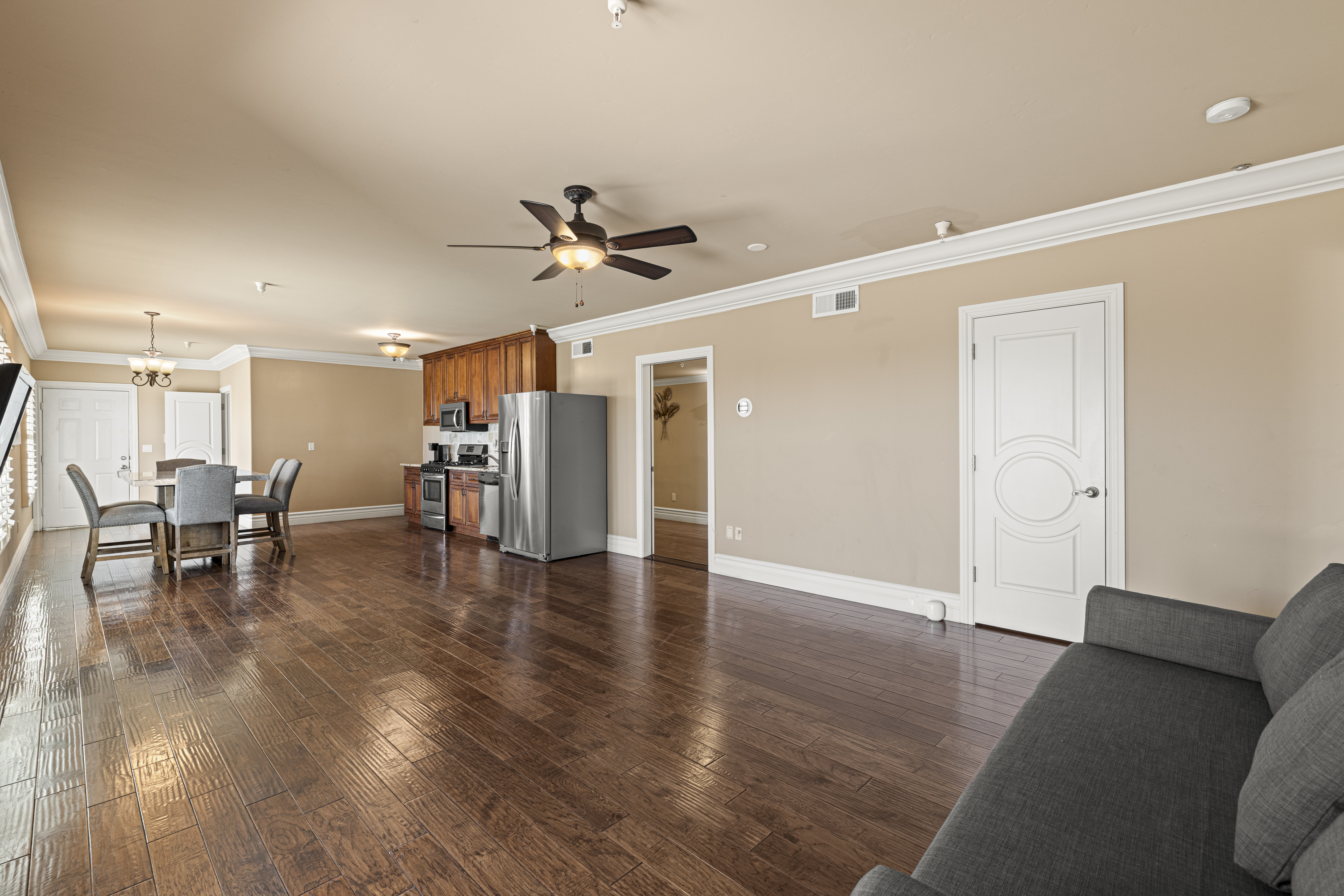  477 Serpa Way, Folsom, CA 95630 - 物件實景