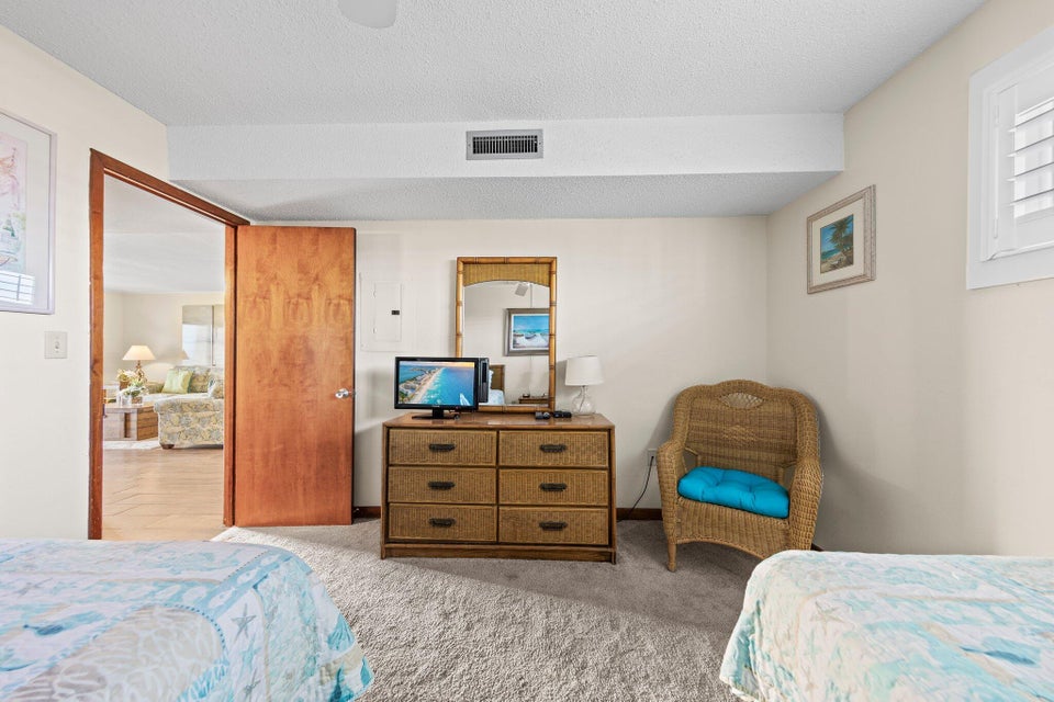 Destin, Florida, 32541, United States, 2 Bedrooms Bedrooms, ,2 BathroomsBathrooms,Residential,For Sale,1861744