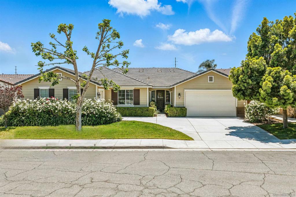 Menifee, California, 92585, United States, 4 Bedrooms Bedrooms, ,3 BathroomsBathrooms,Residential,For Sale,2048443