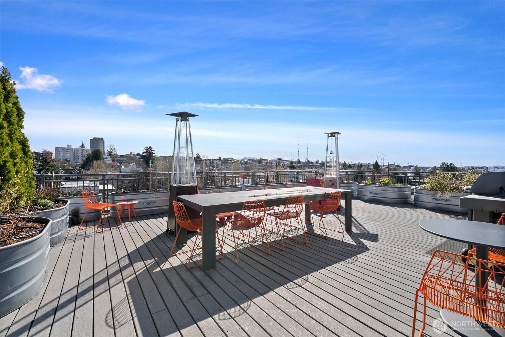 SEATTLE, Washington, 98102, United States, 1 Bedroom Bedrooms, ,2 BathroomsBathrooms,Residential,For Sale,1752958