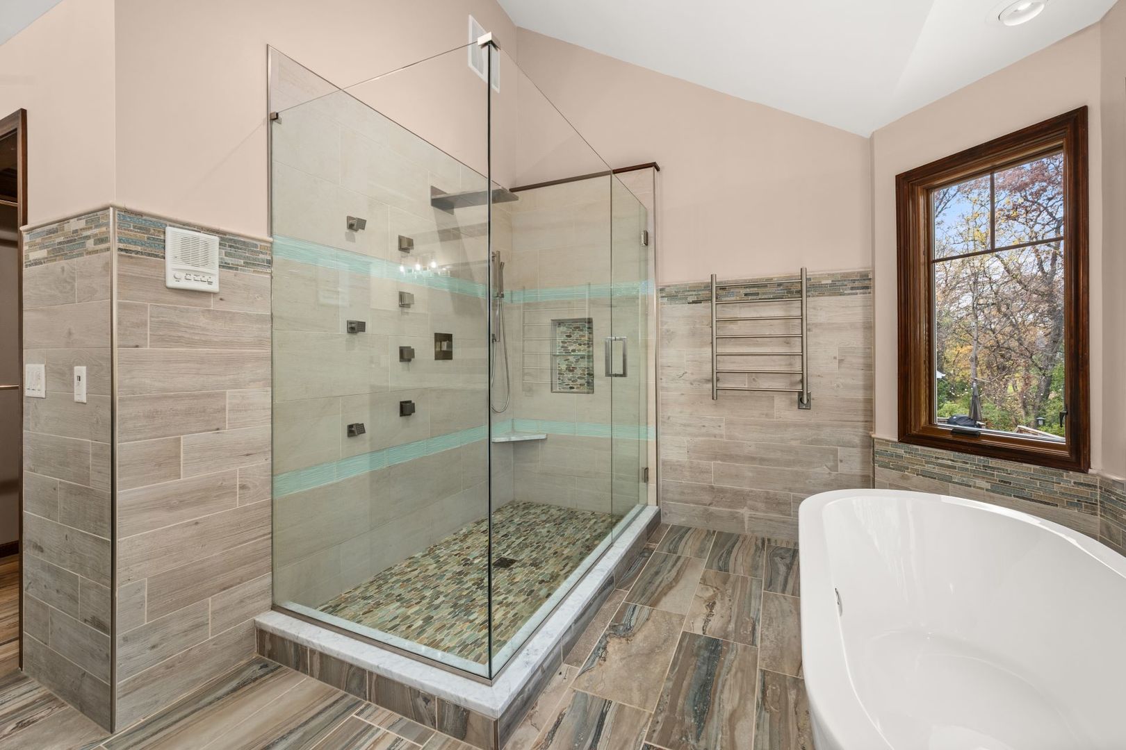 West Chicago, Illinois, 60185, United States, 4 Bedrooms Bedrooms, ,4 BathroomsBathrooms,Residential,For Sale,1991101