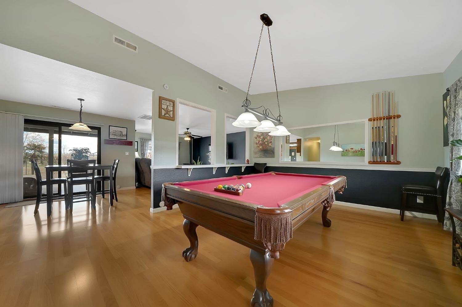 Valley Springs, California, 95252, United States, 5 Bedrooms Bedrooms, ,4 BathroomsBathrooms,Residential,For Sale,1724750