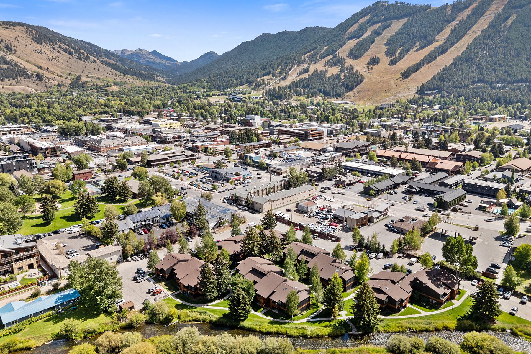  West Deloney Avenue - 物件實景