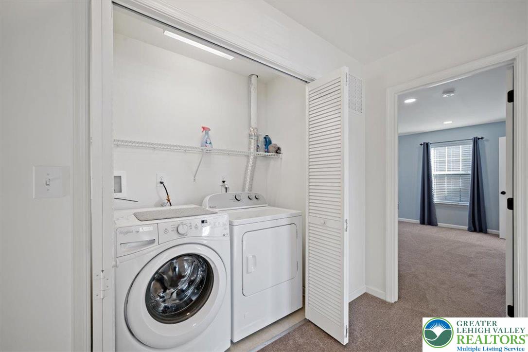 Palmer Twp, Pennsylvania, 18045, United States, 4 Bedrooms Bedrooms, ,3 BathroomsBathrooms,Residential,For Sale,2000563