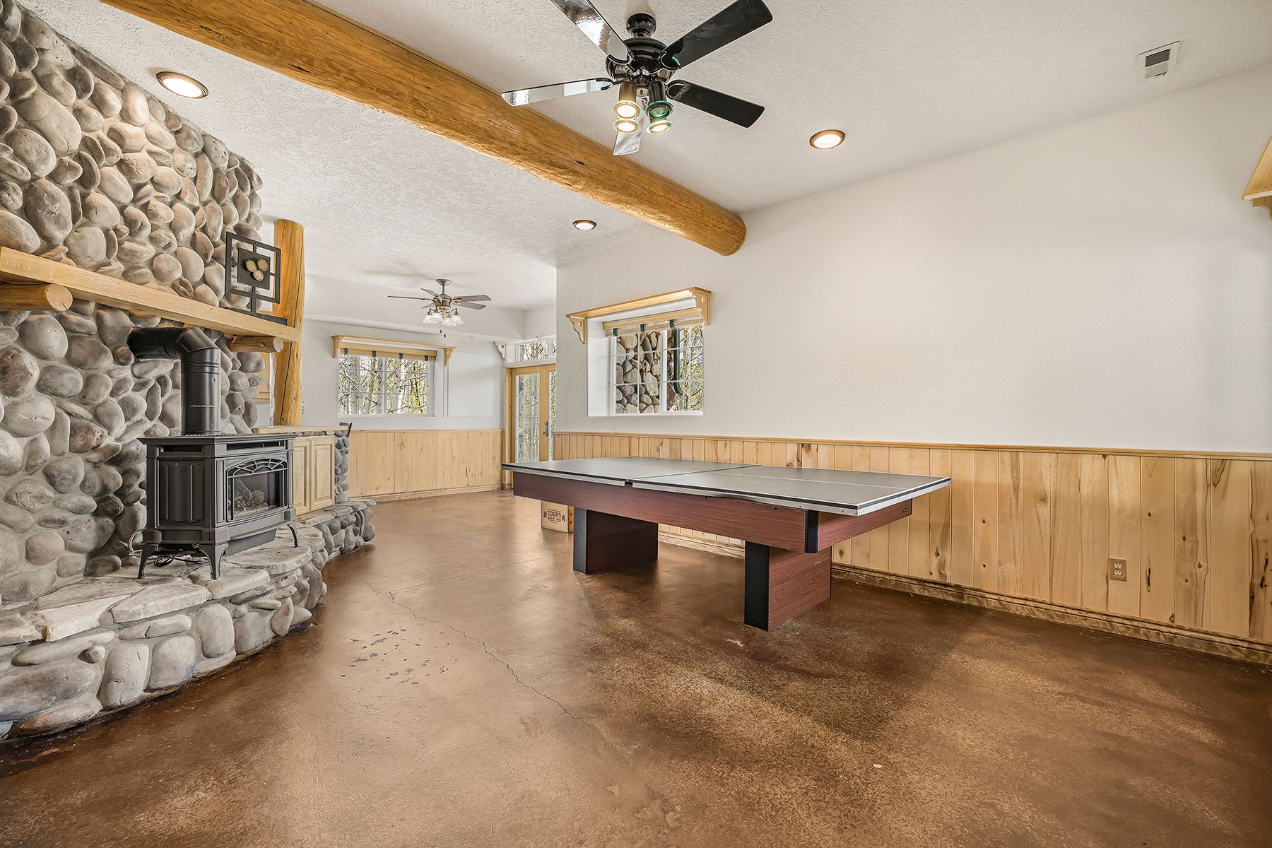  where  the mountains meet mccoy - 物件實景